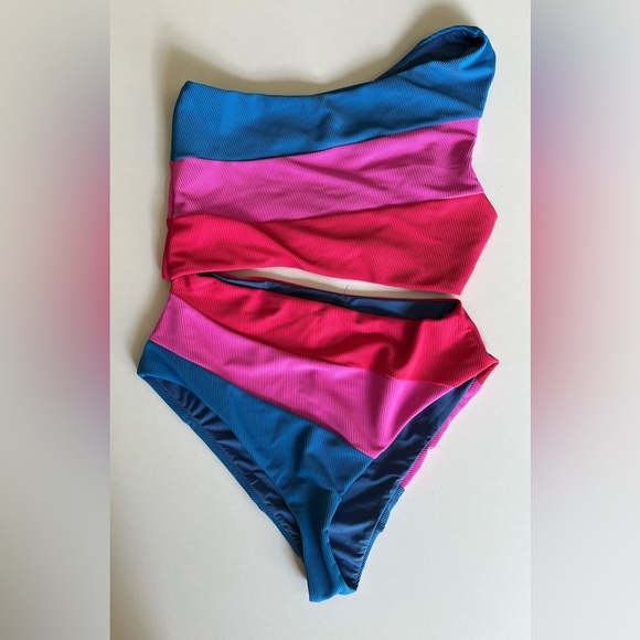 Beach Riot Joyce Stripe Cutout One-Piece Swimsuit Orchid Color Block Size Medium - Picture 3 of 4